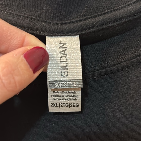 Gildan “all I want for Christmas is Rip” graphic tee size 2XL - Picture 3 of 5